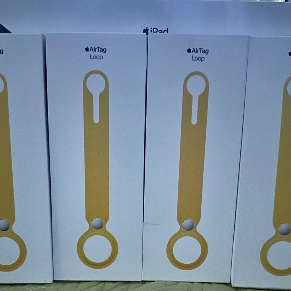 Apple AirTag loop - Picture 3 of 5